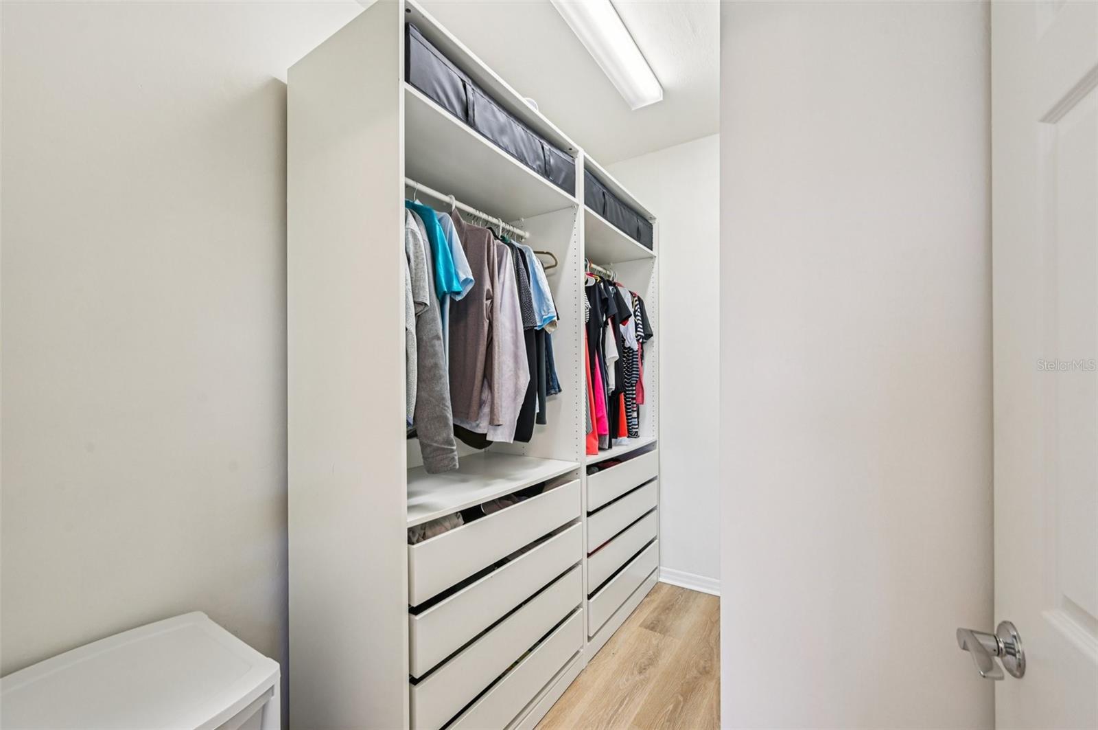 ISLANDWALK/WEST VLGS PH 2D - Residential