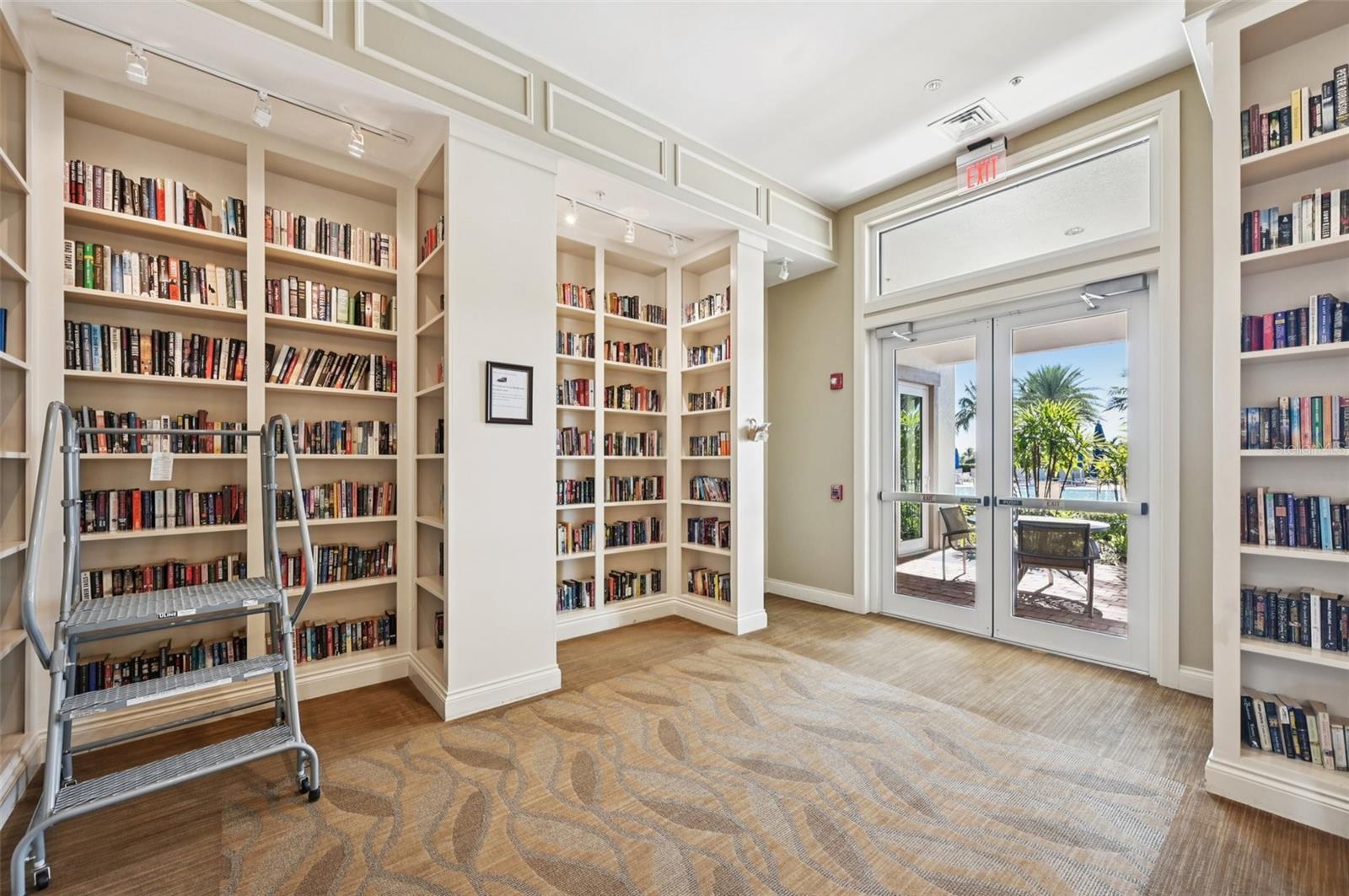 ISLANDWALK/WEST VLGS PH 2D - Residential