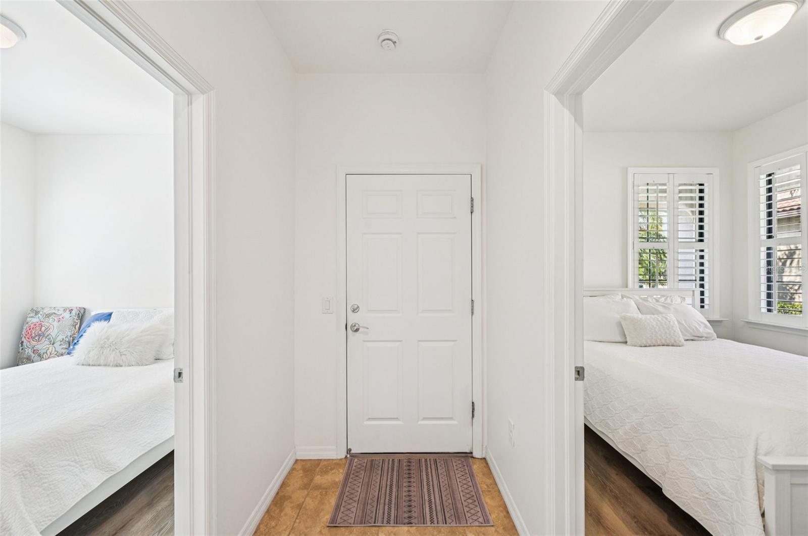 ISLANDWALK/WEST VLGS PH 2D - Residential