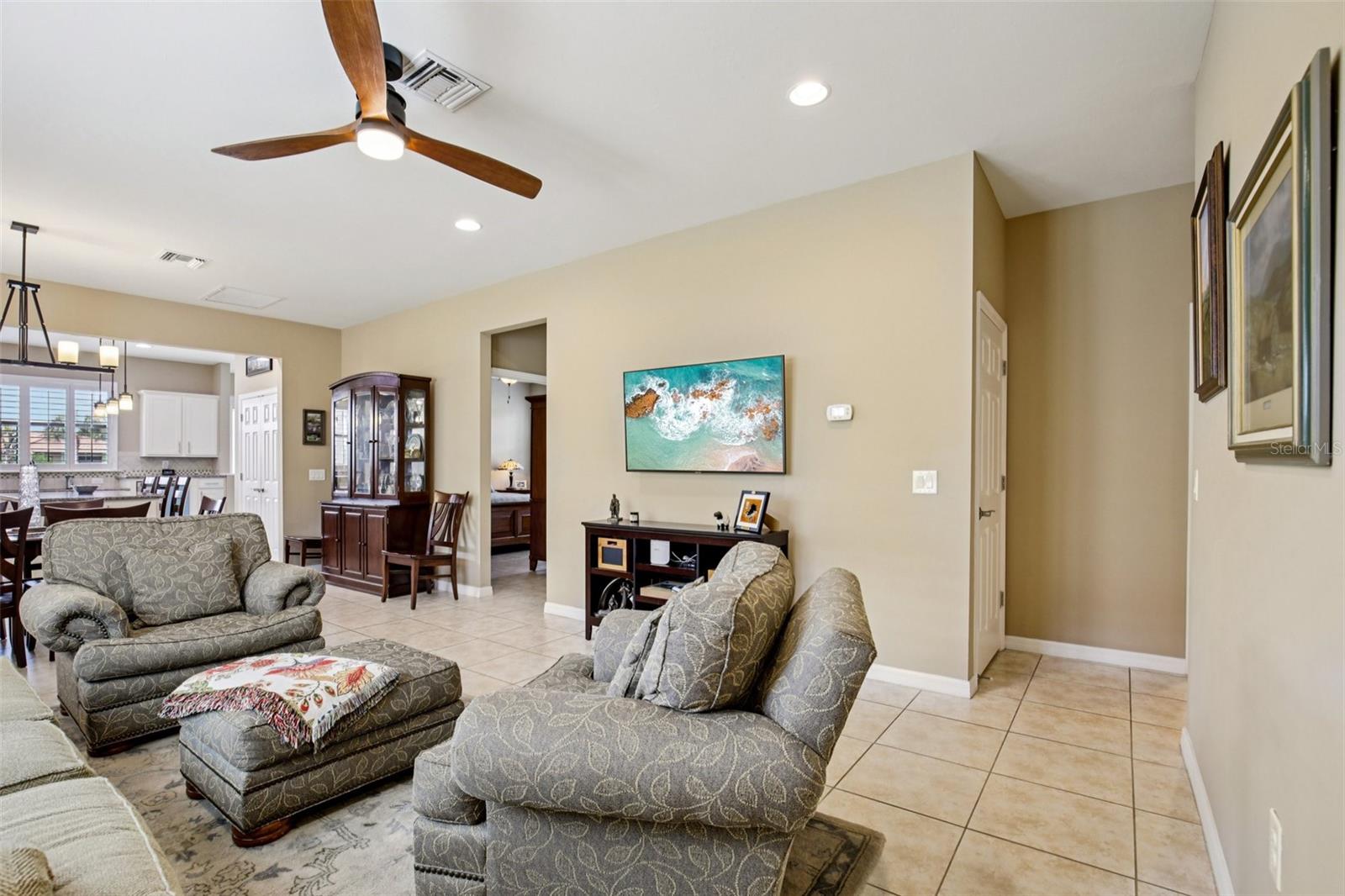 ISLANDWALK AT THE WEST VILLAGE - Residential