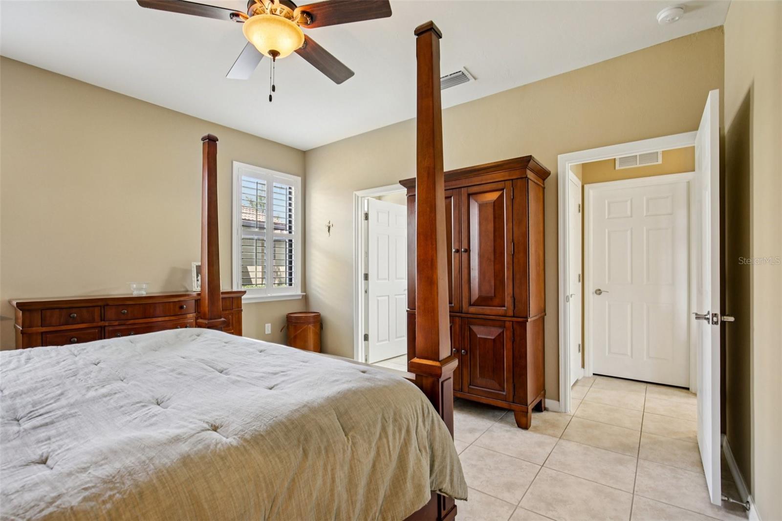 ISLANDWALK AT THE WEST VILLAGE - Residential