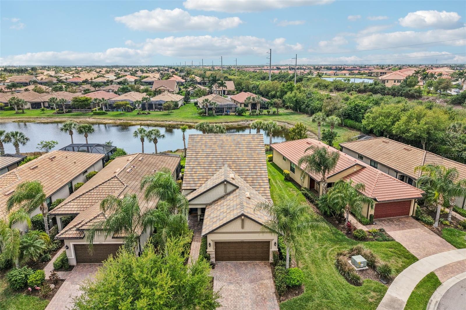 ISLANDWALK AT THE WEST VILLAGE - Residential