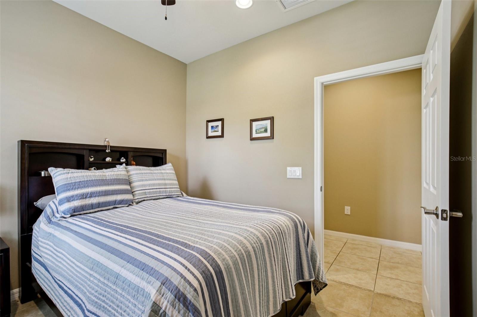 ISLANDWALK AT THE WEST VILLAGE - Residential