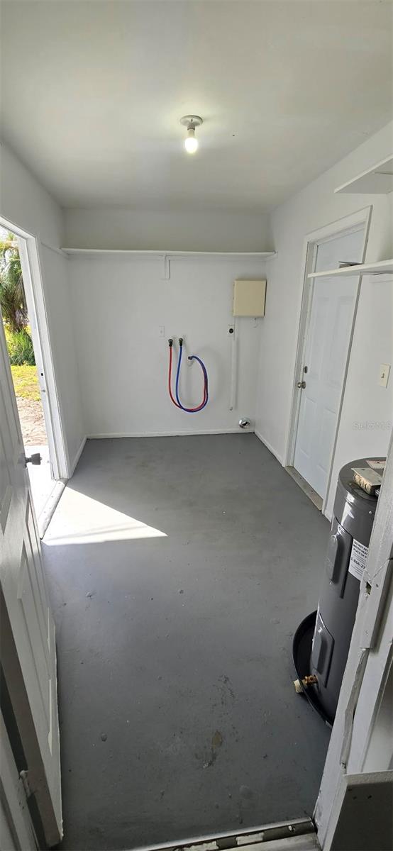 BEAR PARK - Residential Lease