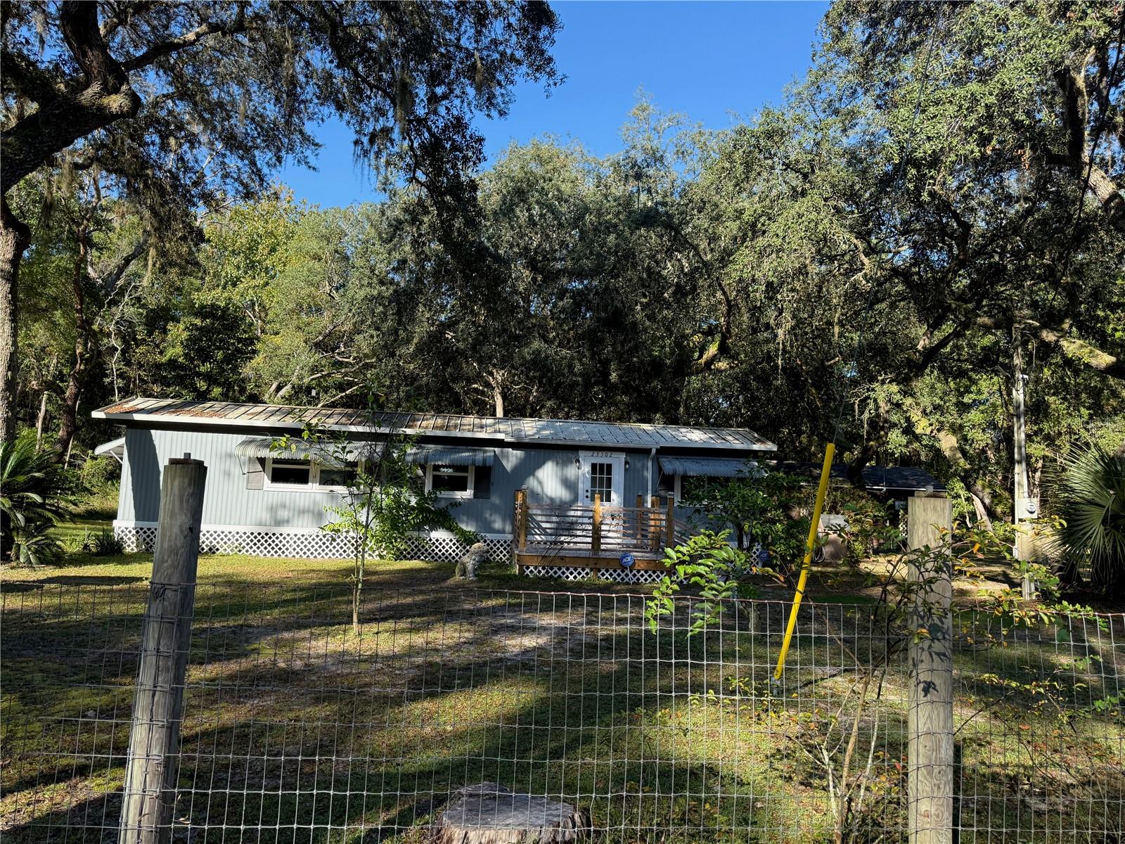 LAKE VIEW MANOR - Residential