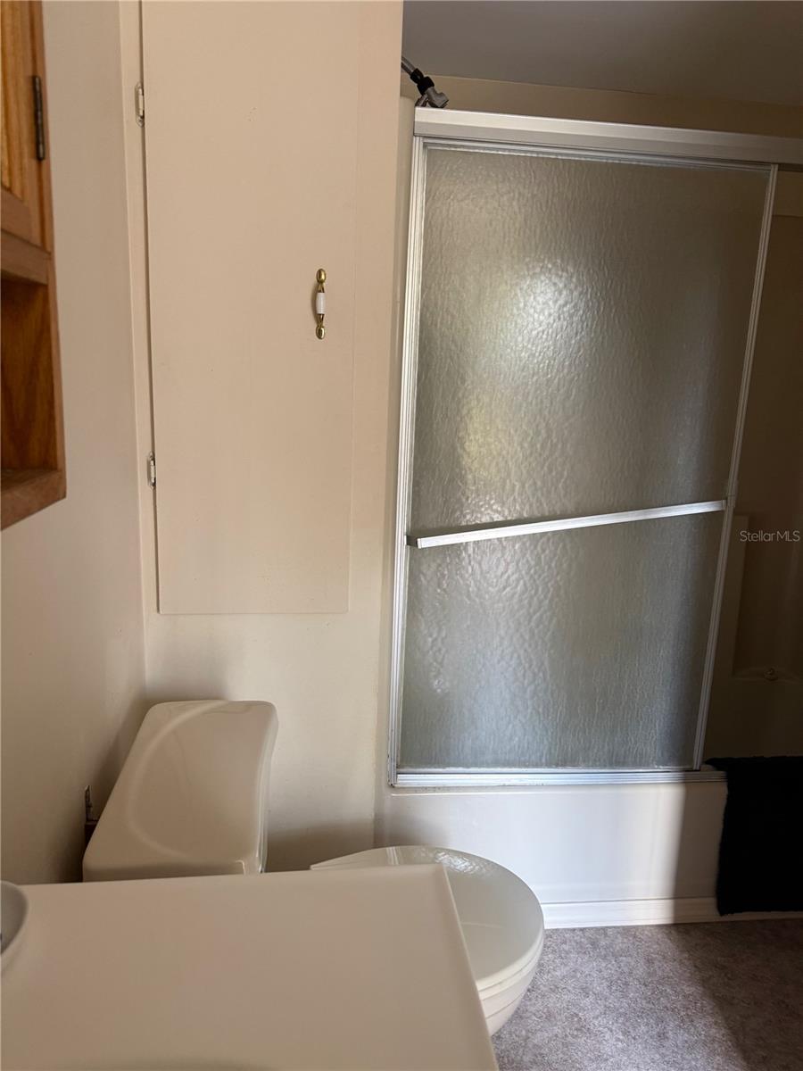 LAKE VIEW MANOR - Residential