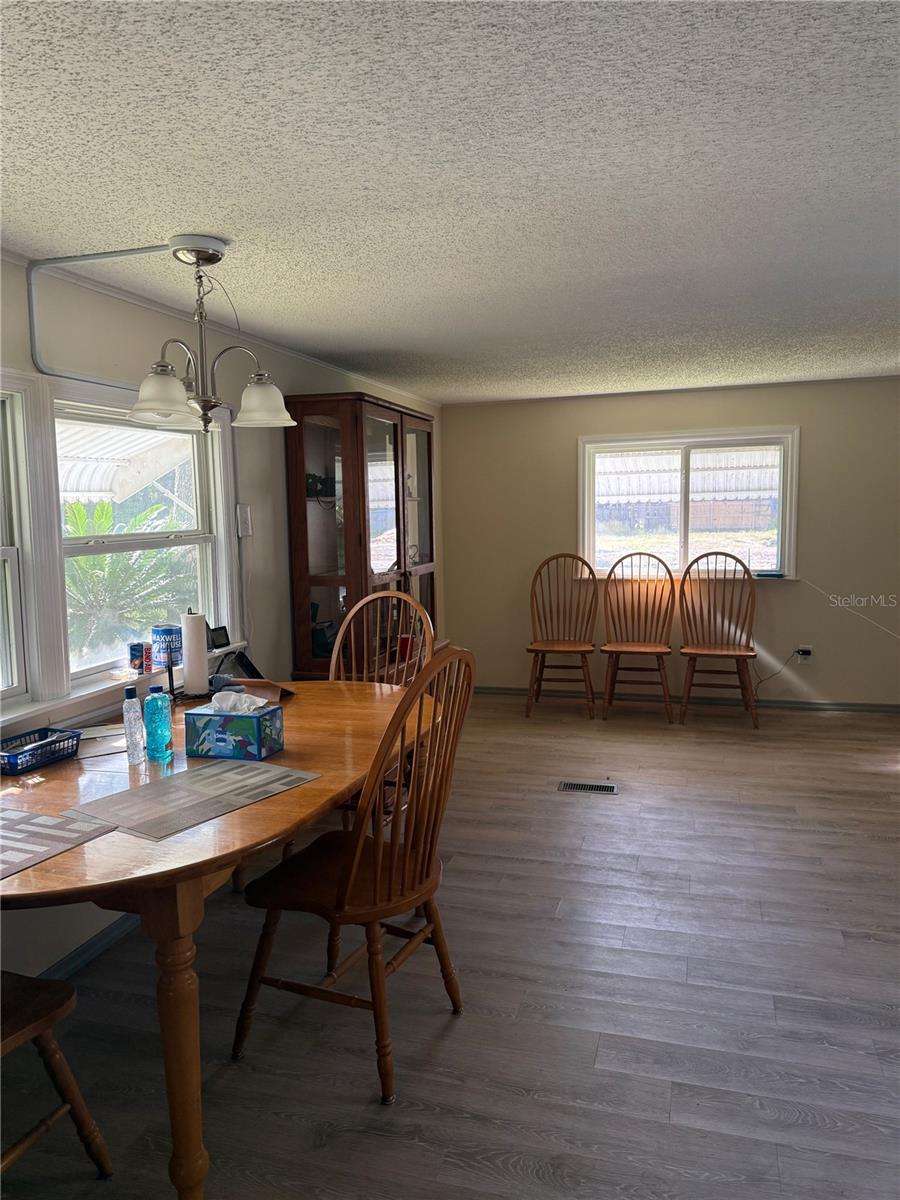 LAKE VIEW MANOR - Residential