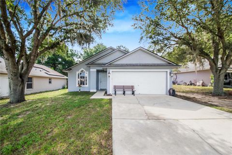 A home in APOPKA