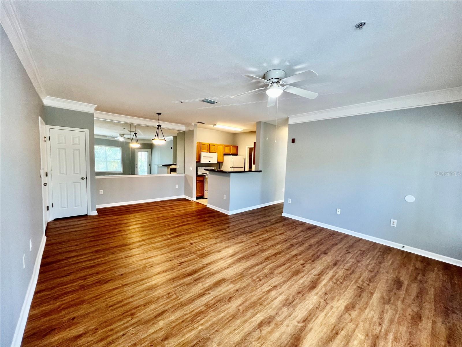 THE PALMS OF CORTEZ - Residential Lease