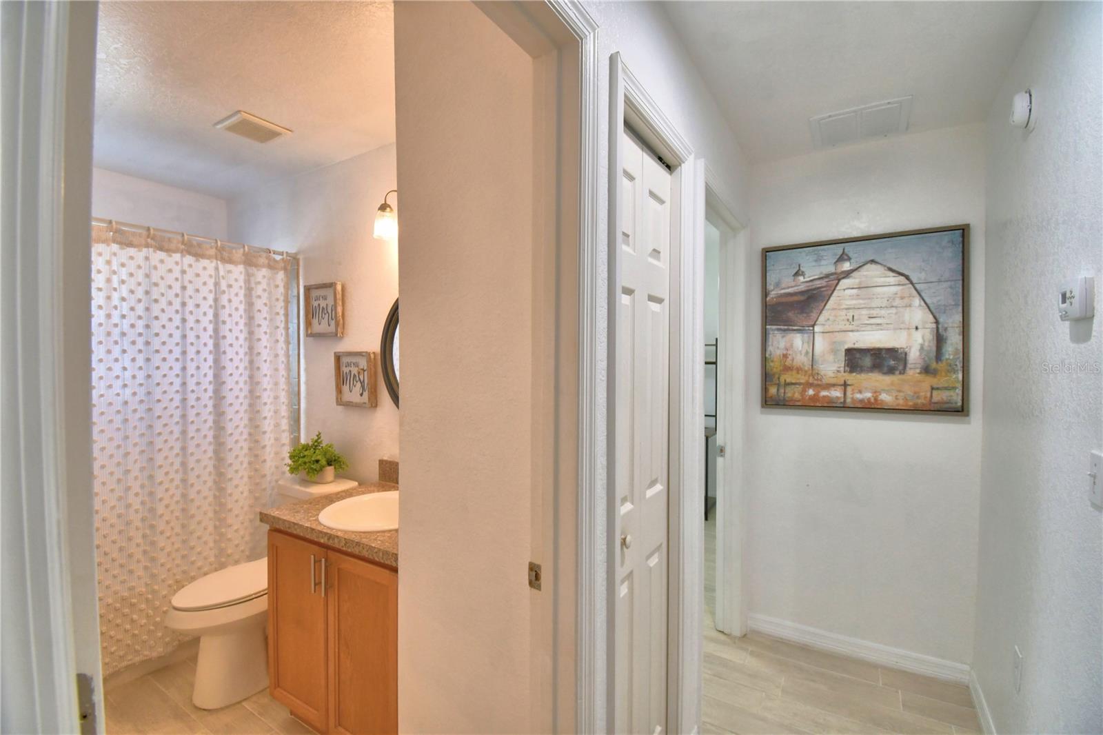 MANDOLIN 02 - Residential