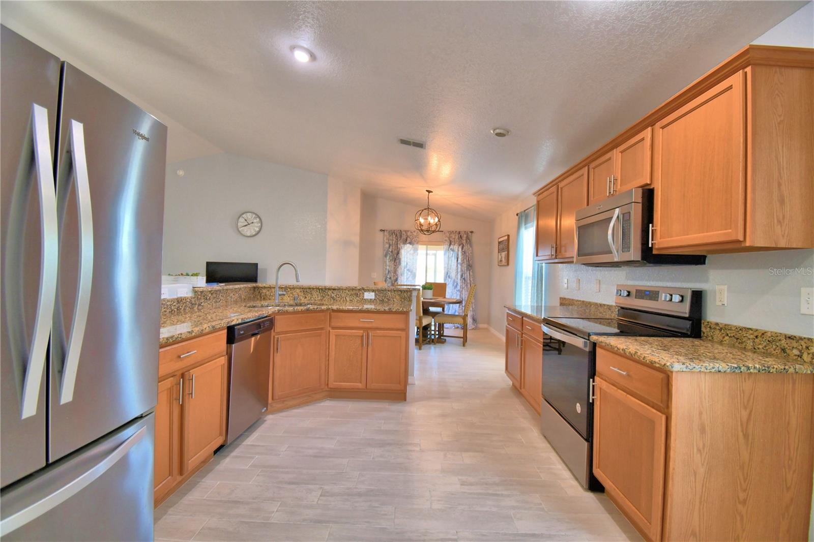 MANDOLIN 02 - Residential