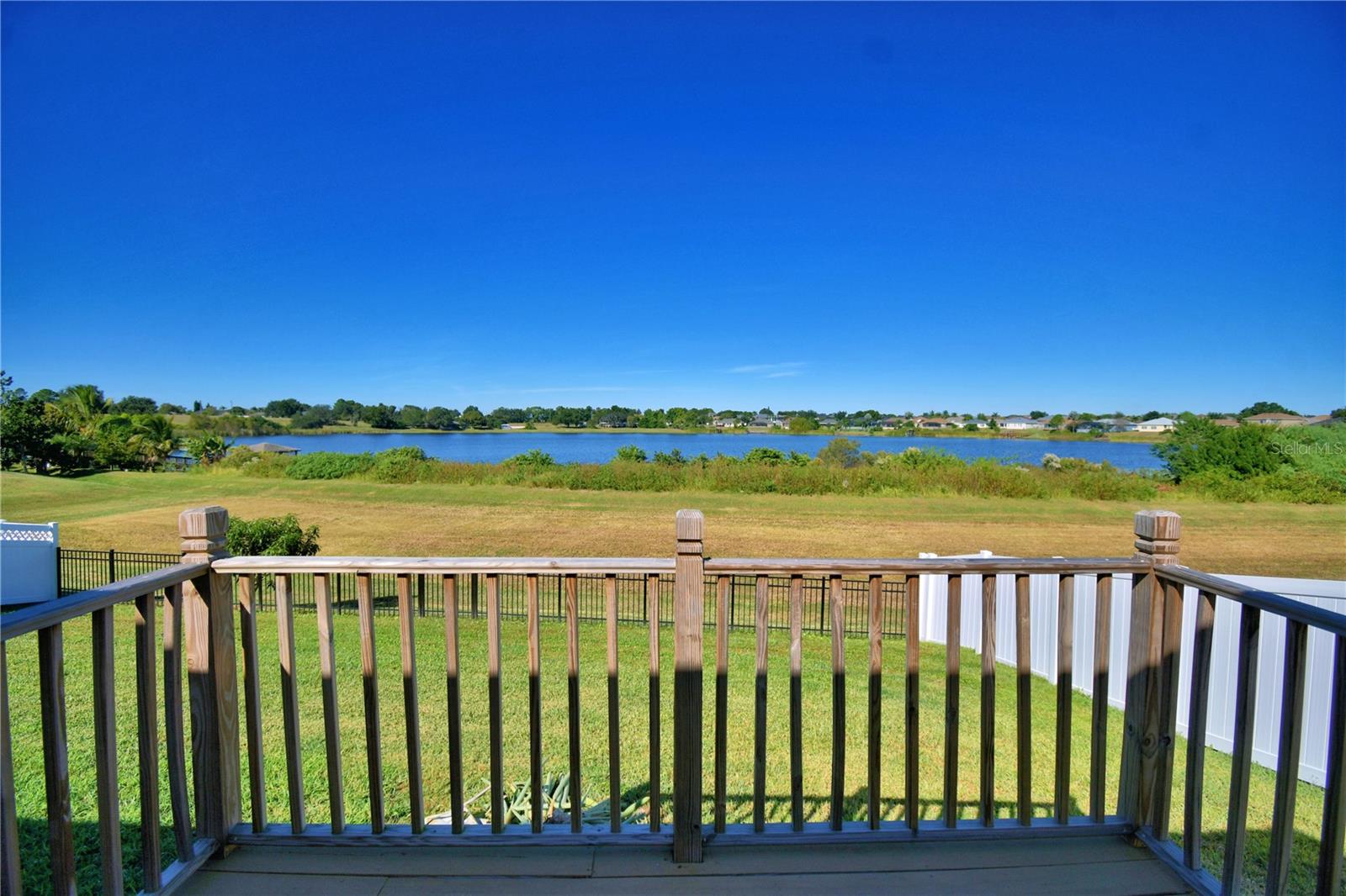 MANDOLIN 02 - Residential