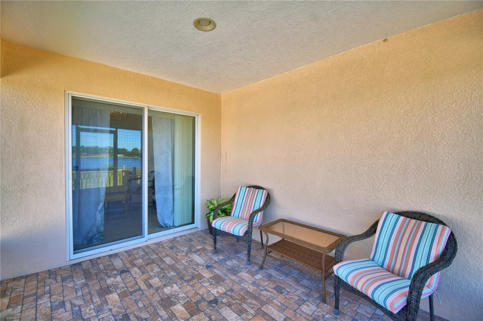 MANDOLIN 02 - Residential