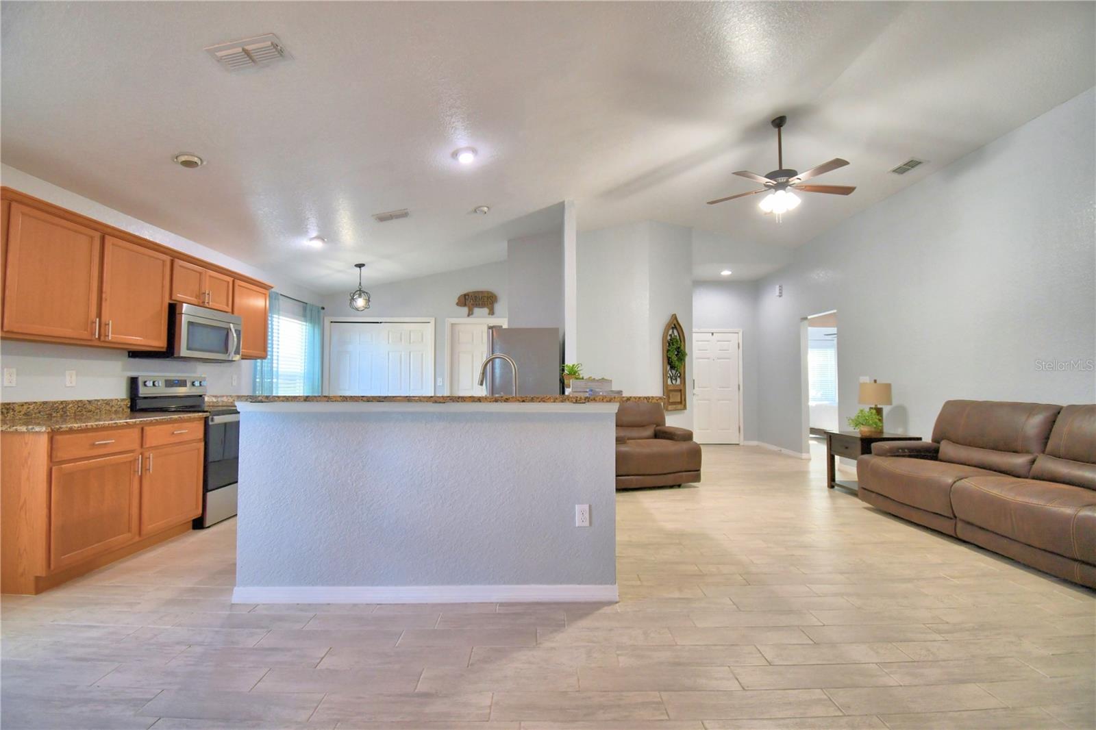 MANDOLIN 02 - Residential