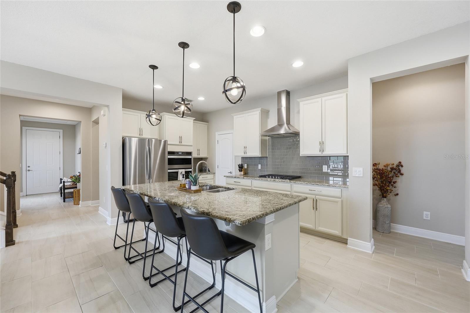 WATERSIDE/JOHNS LK-PH 2B - Residential