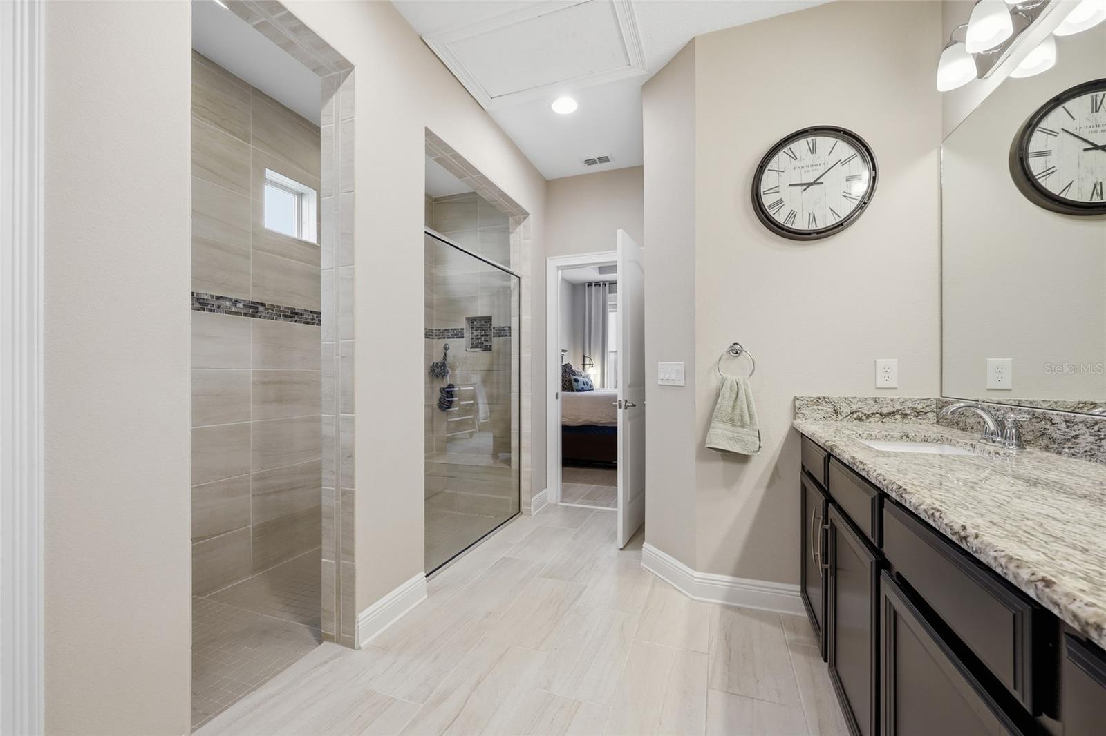 WATERSIDE/JOHNS LK-PH 2B - Residential