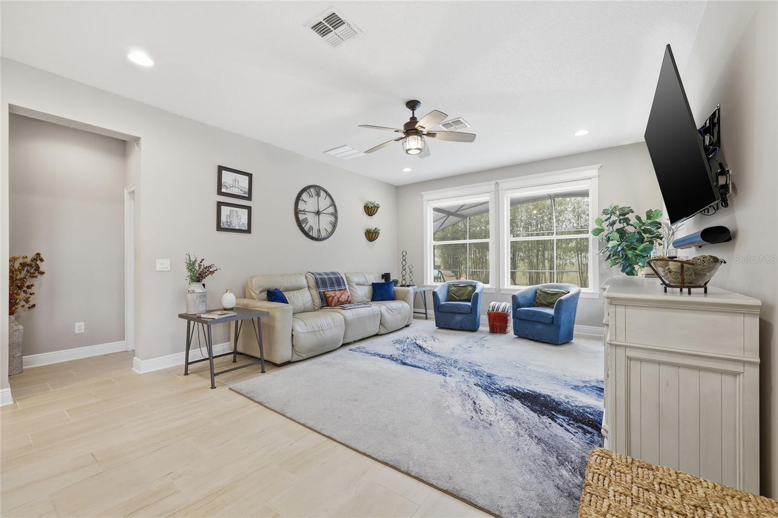 WATERSIDE/JOHNS LK-PH 2B - Residential