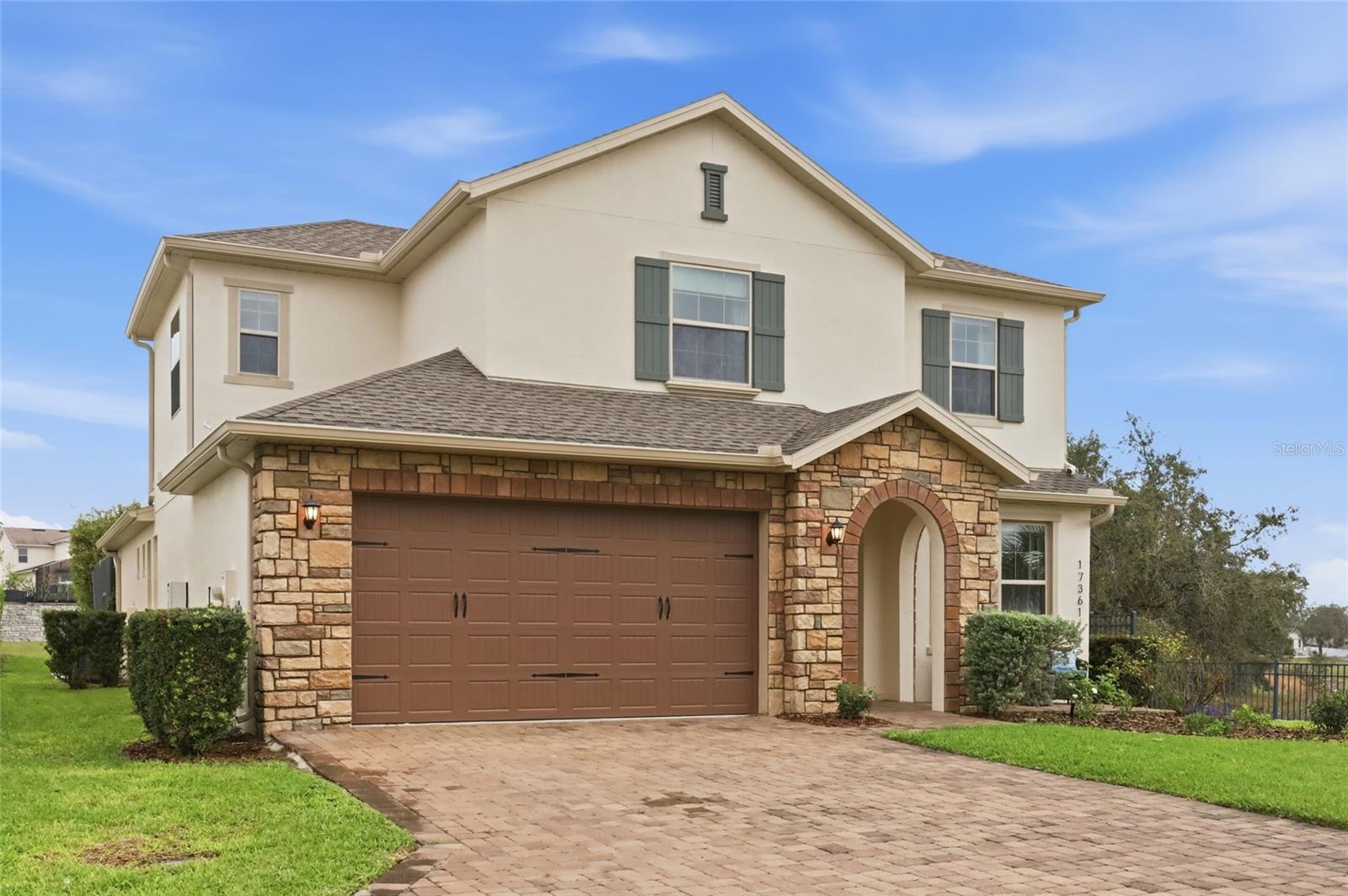 WATERSIDE/JOHNS LK-PH 2B - Residential