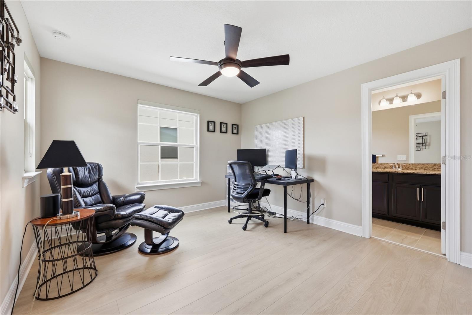 WATERSIDE/JOHNS LK-PH 2B - Residential