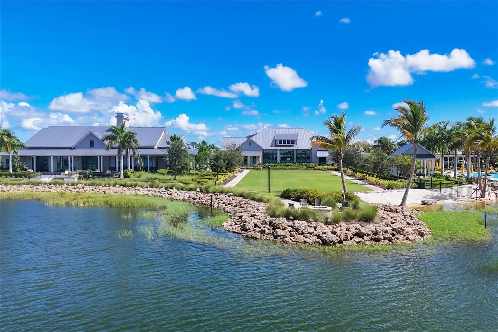 LAKEHOUSE COVE/WATERSIDE PH 2 - Residential