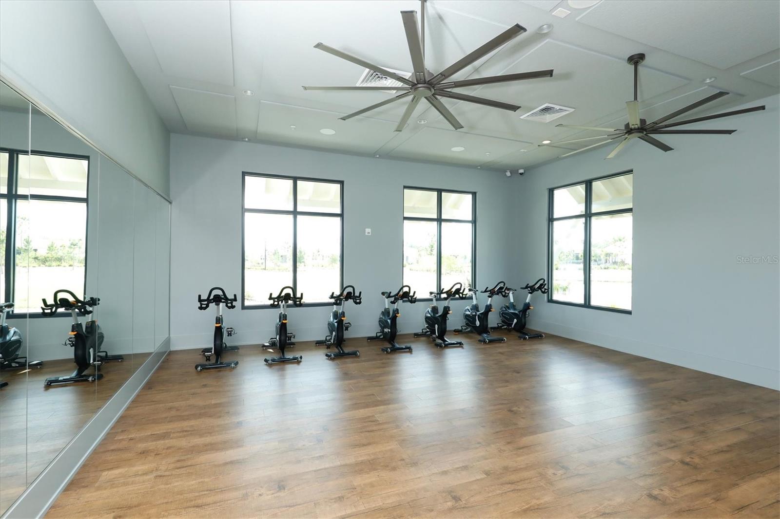 LAKEHOUSE COVE/WATERSIDE PH 2 - Residential