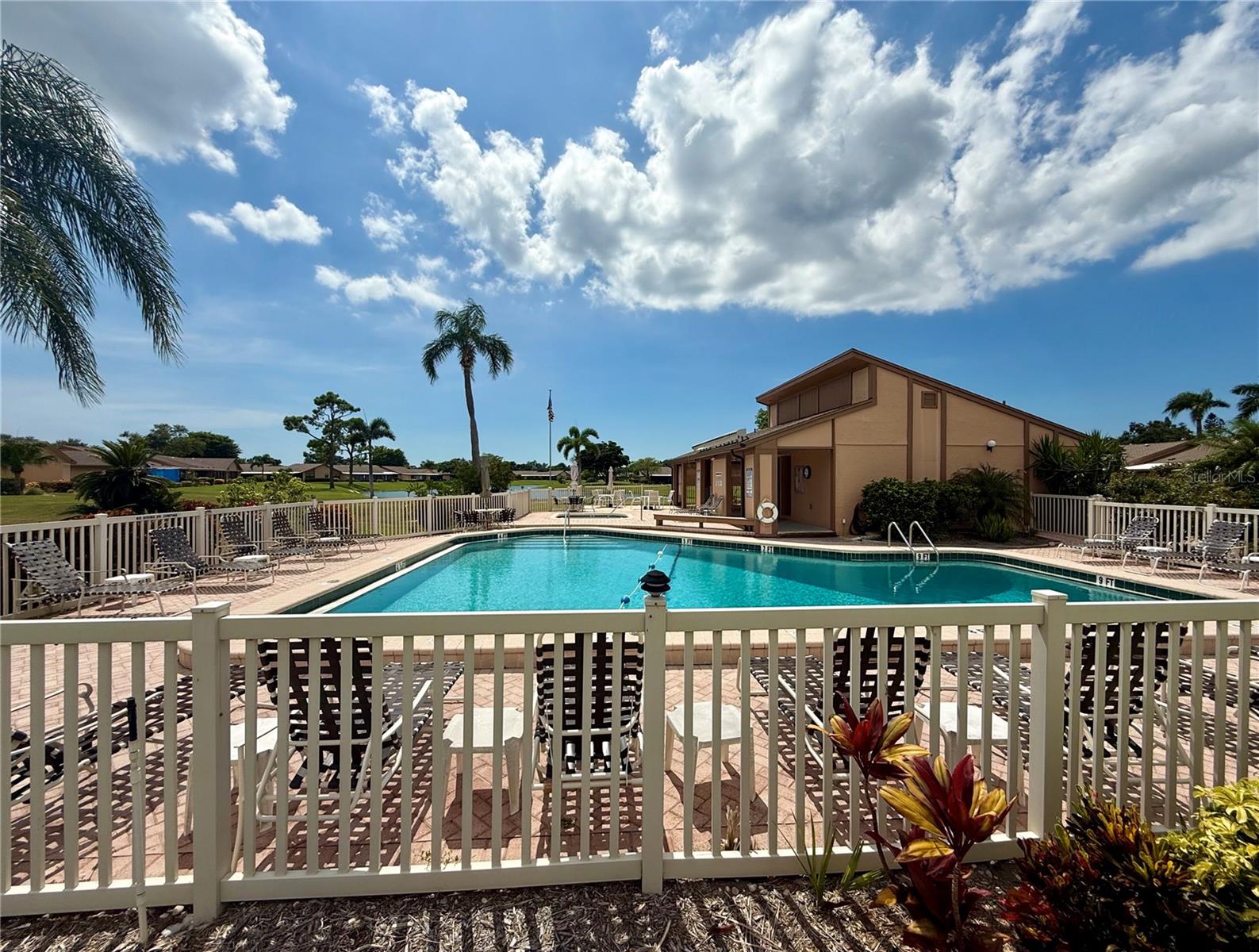 MEADOWCROFT SOUTH - Residential