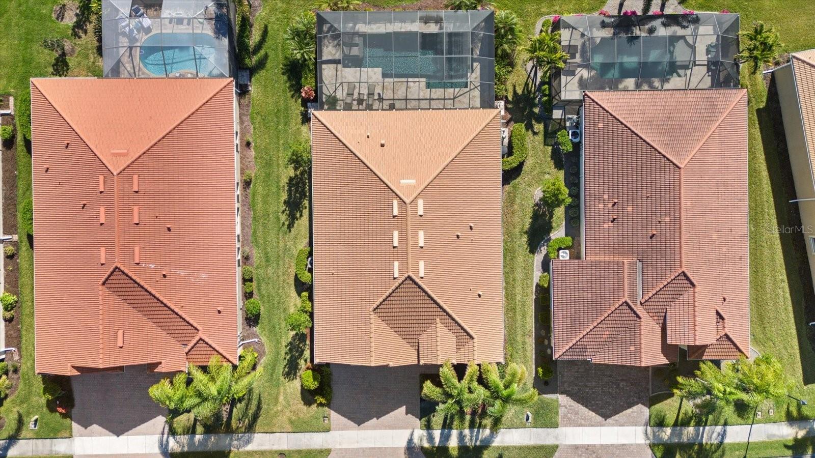 CARIBBEAN VILLAGE - Residential