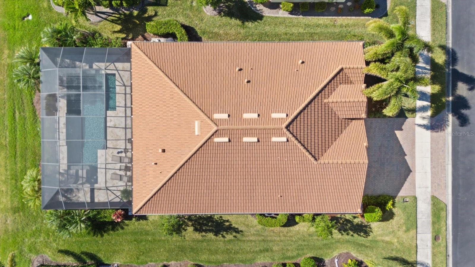 CARIBBEAN VILLAGE - Residential