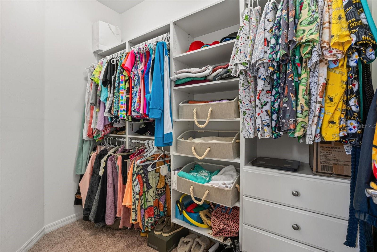 CARIBBEAN VILLAGE - Residential