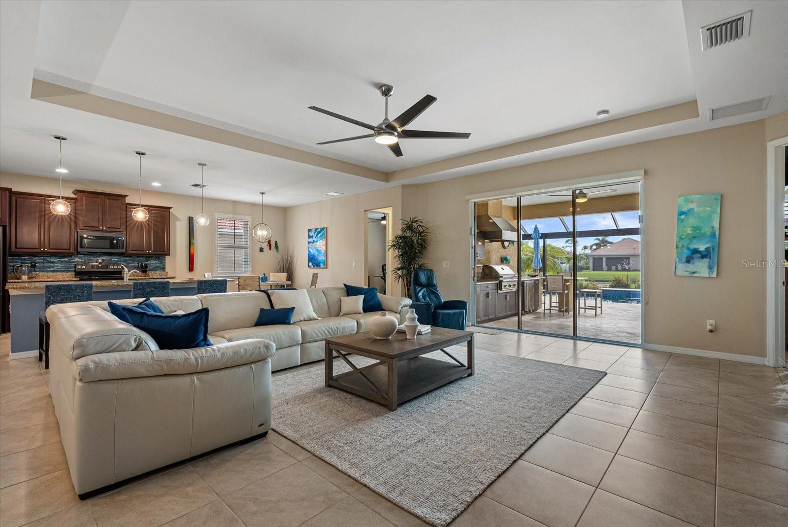 CARIBBEAN VILLAGE - Residential