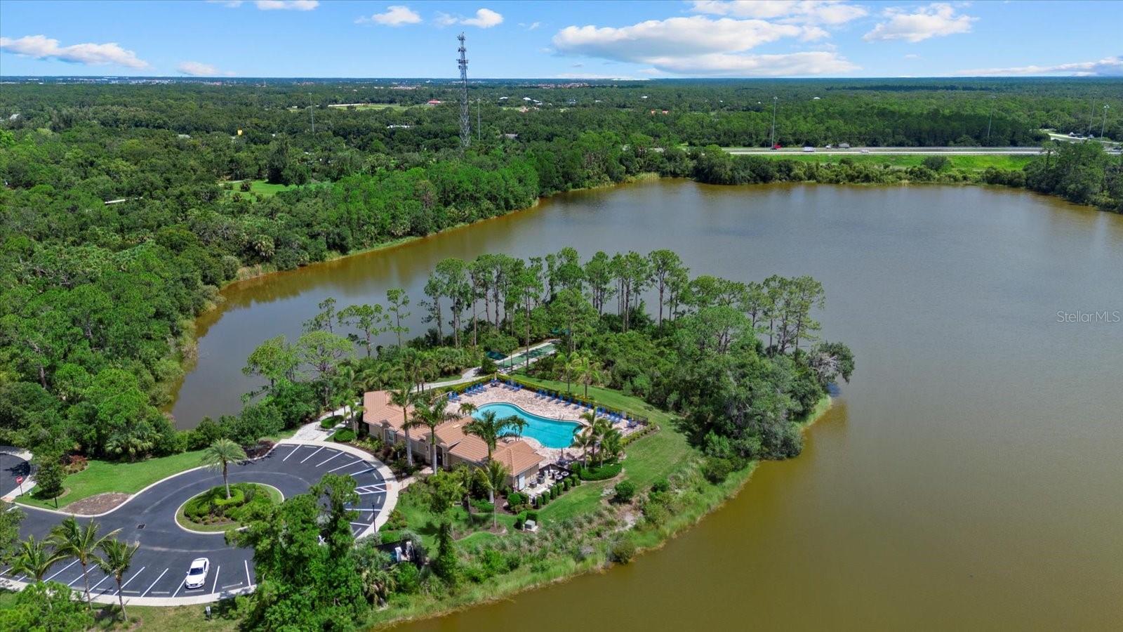 CARIBBEAN VILLAGE - Residential