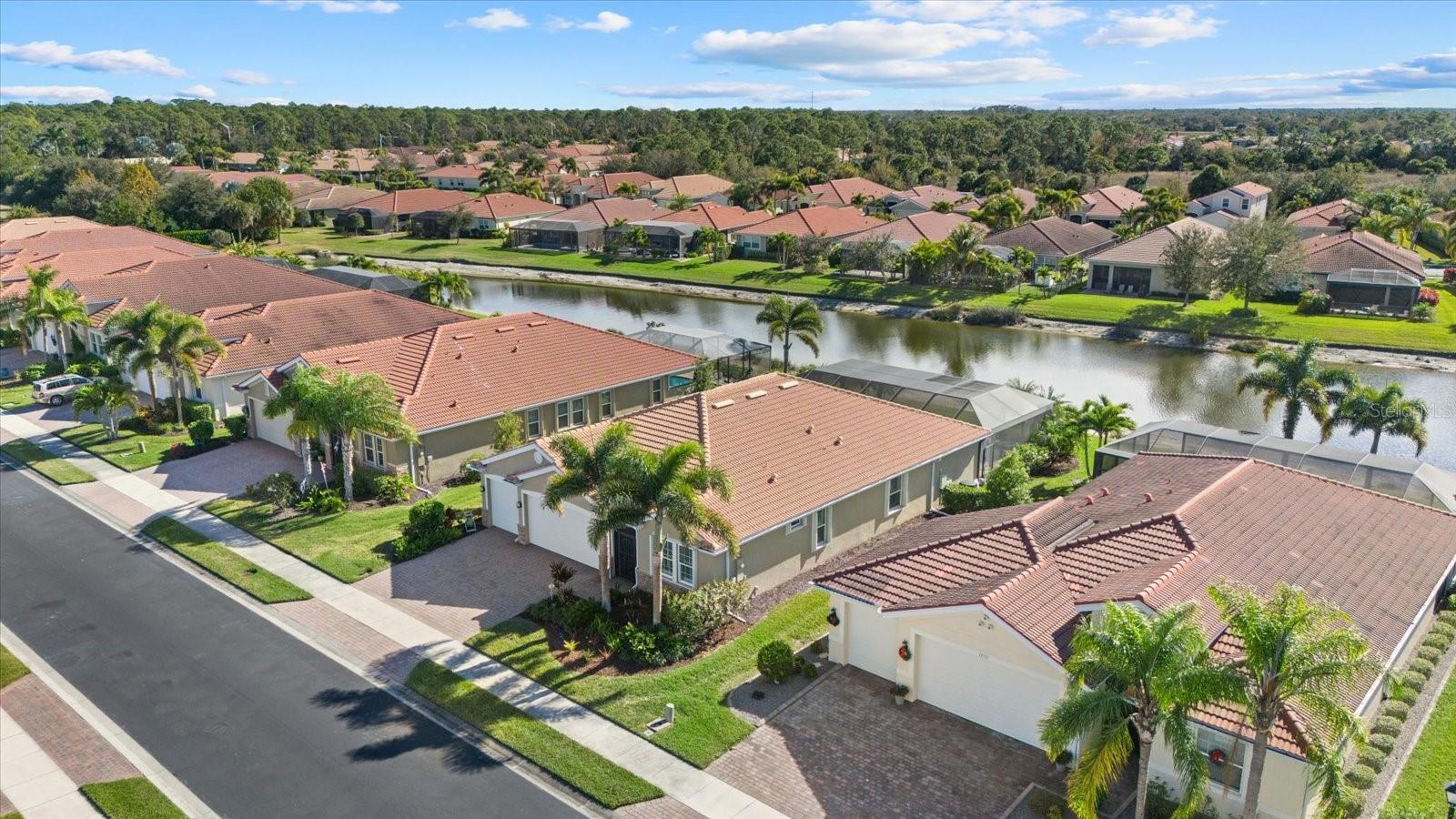 CARIBBEAN VILLAGE - Residential