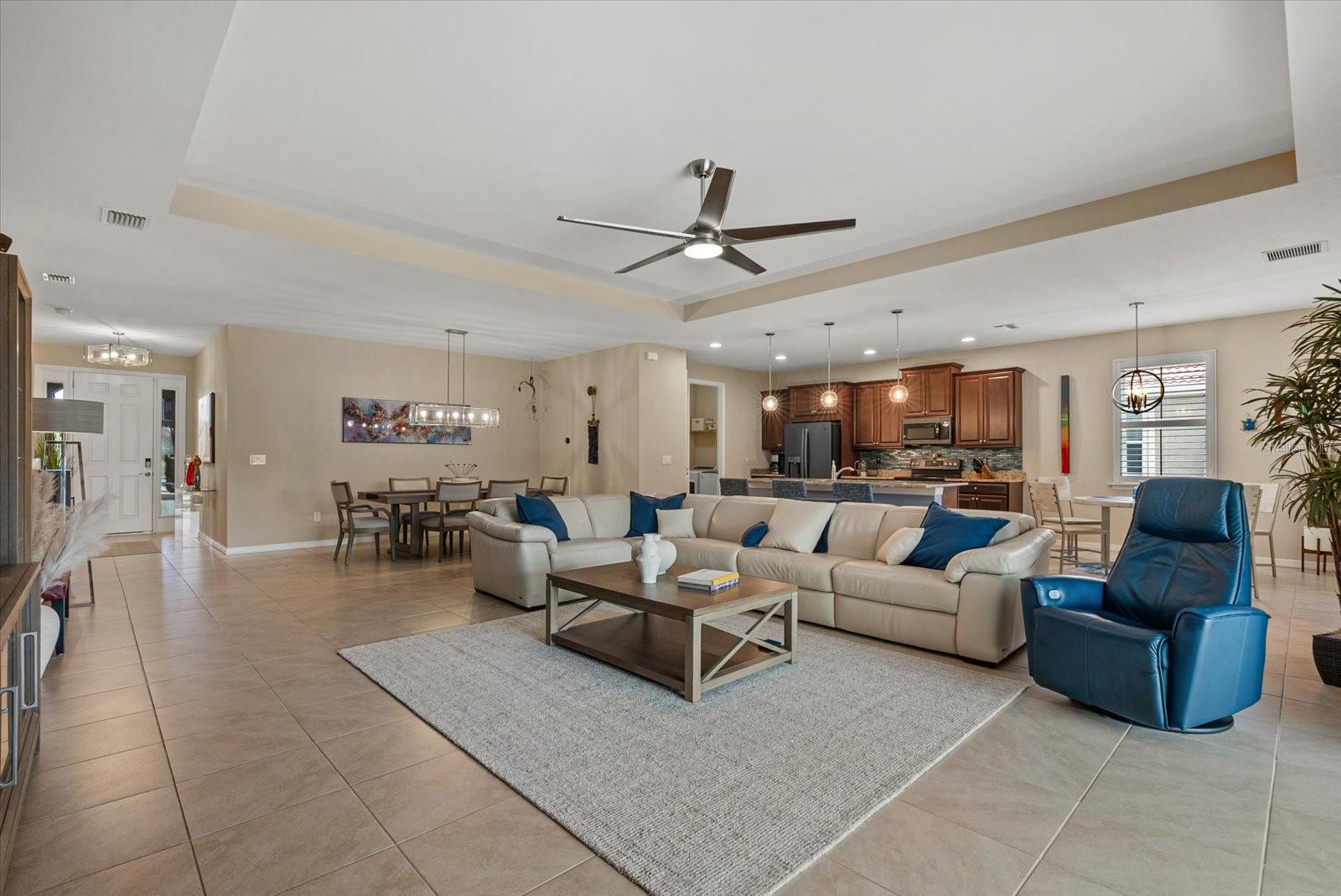 CARIBBEAN VILLAGE - Residential