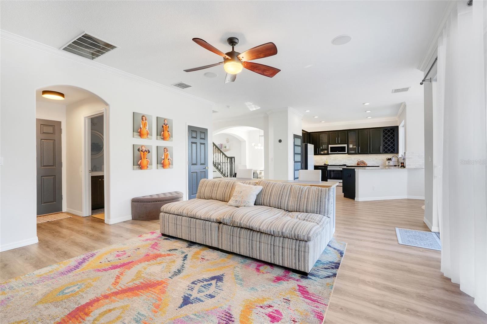 OVERLOOK AT LAKE LOUISA PH 01 - Residential Lease