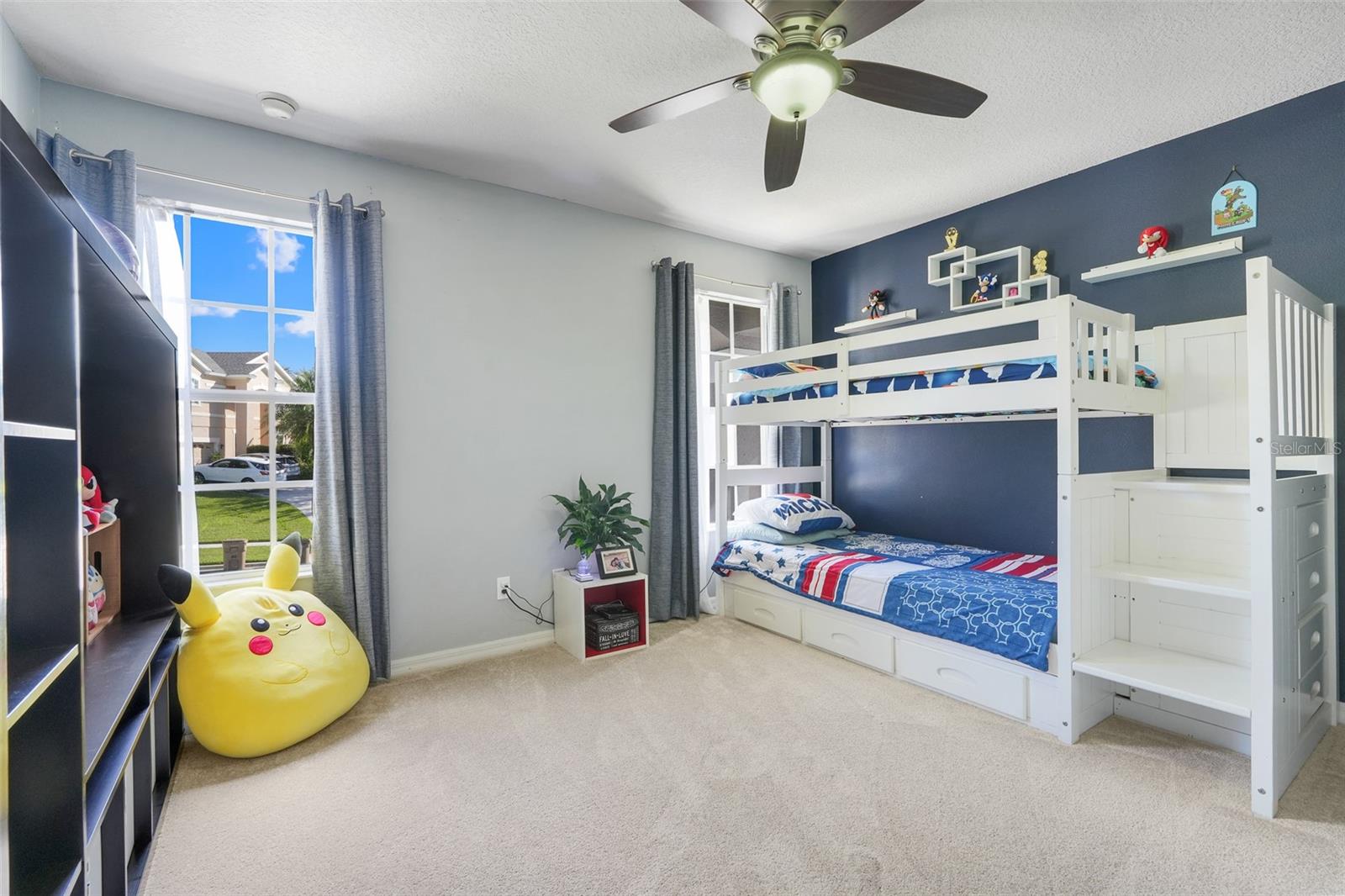 OVERLOOK AT LAKE LOUISA PH 01 - Residential Lease