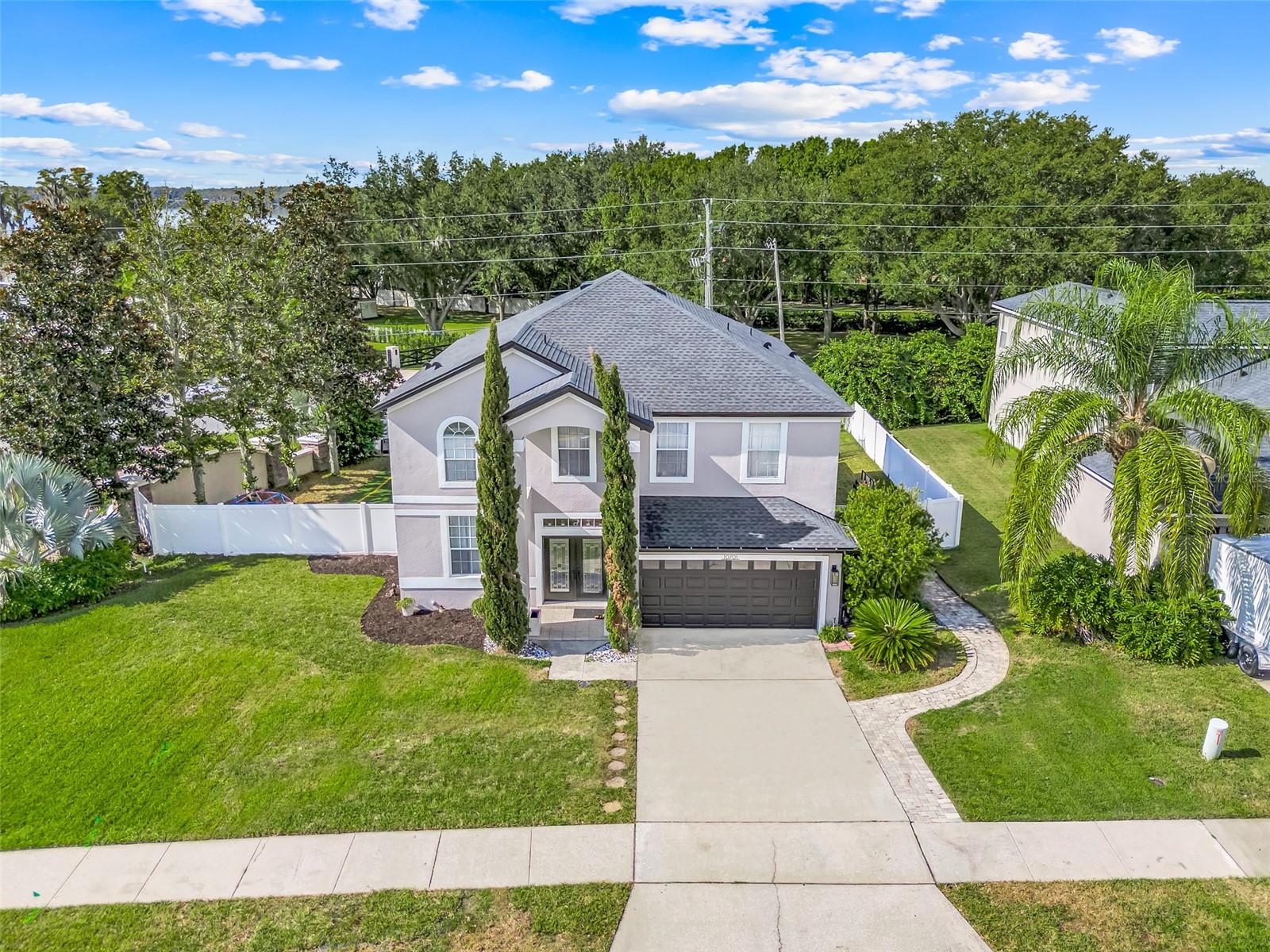 OVERLOOK AT LAKE LOUISA PH 01 - Residential Lease