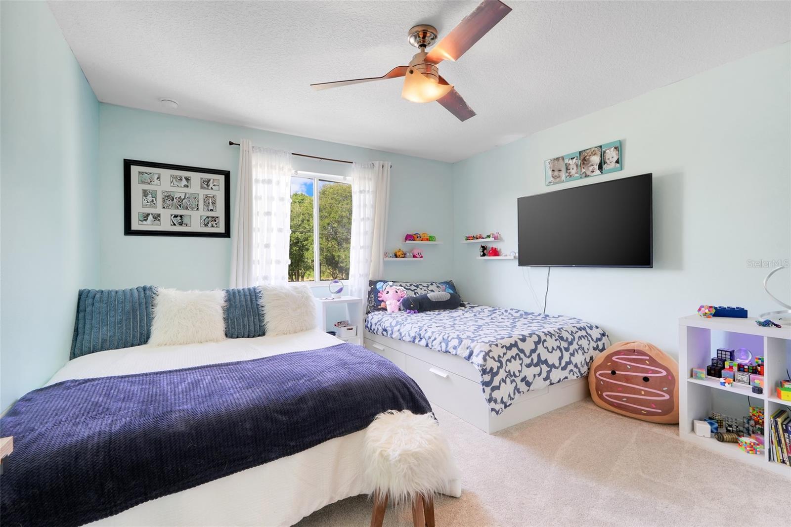 OVERLOOK AT LAKE LOUISA PH 01 - Residential Lease