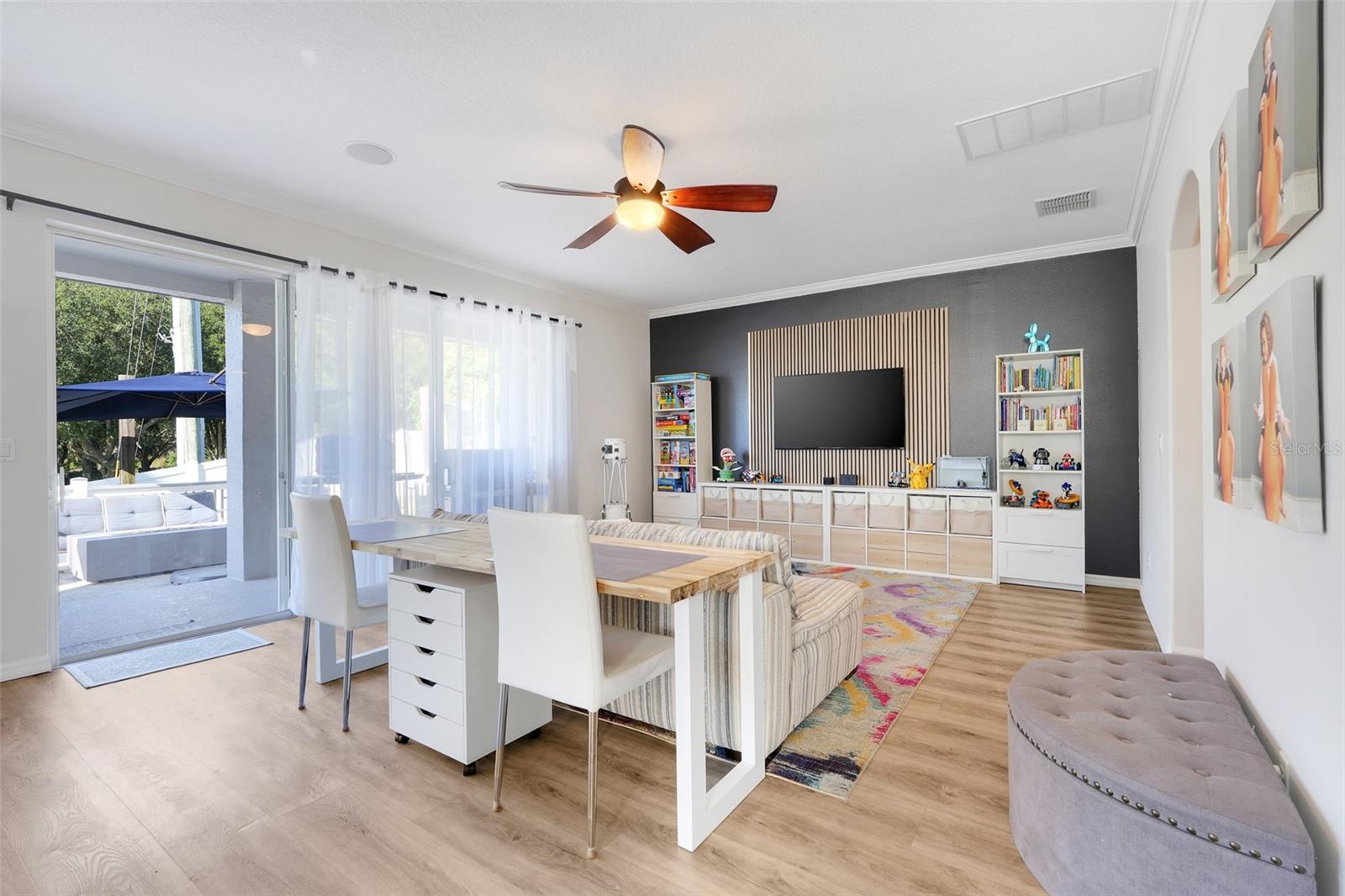 OVERLOOK AT LAKE LOUISA PH 01 - Residential Lease