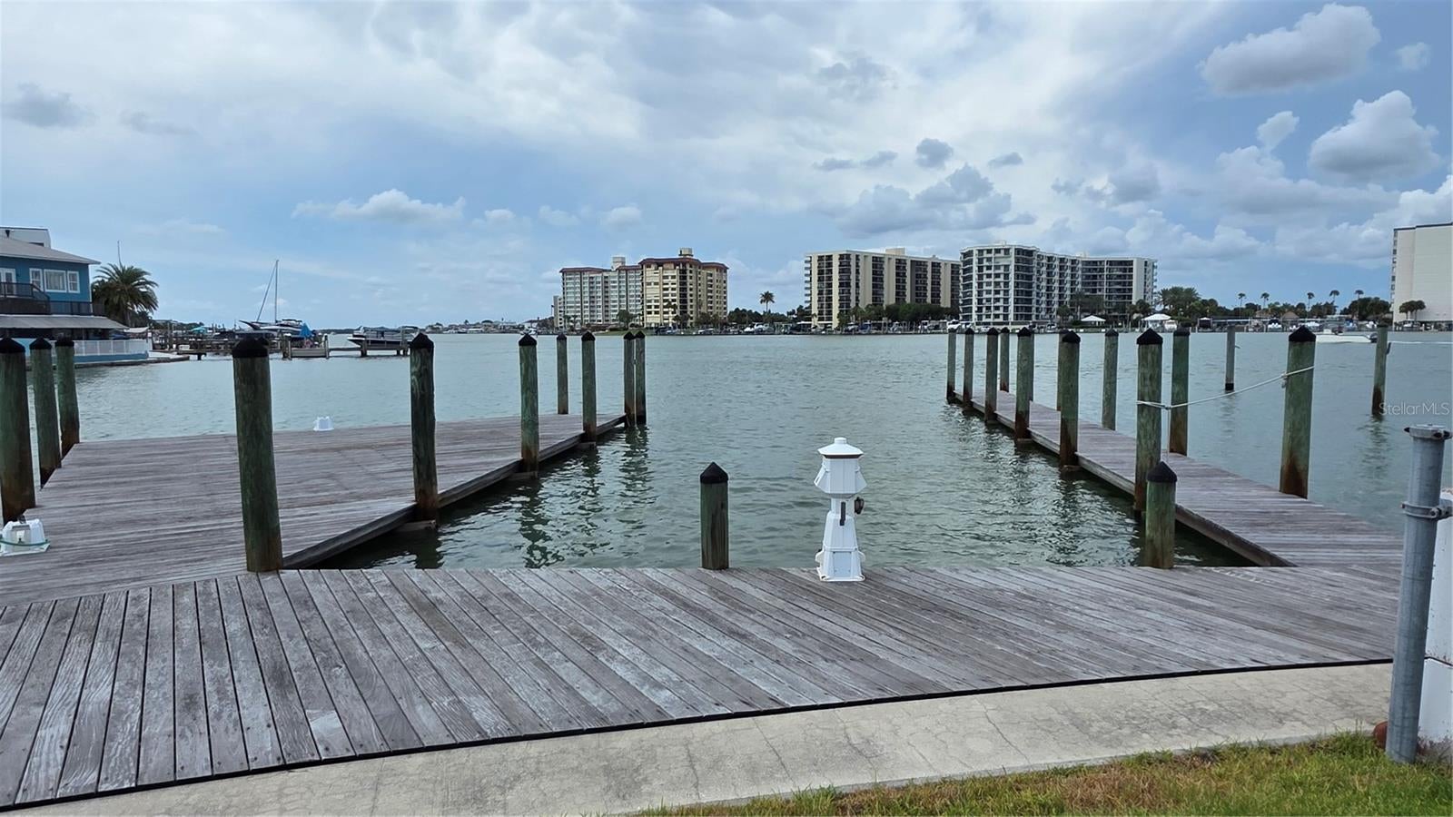 627 BAY ESPLANADE