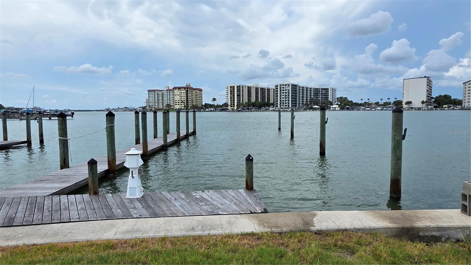 627 BAY ESPLANADE