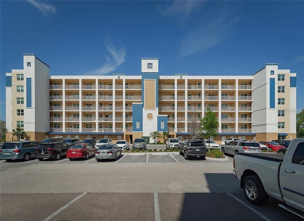 GOLF LAKE CONDO 8 AT EAST BAY - Residential Lease