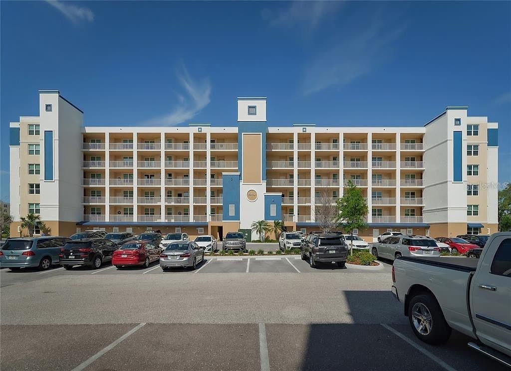 Photo of 960 Starkey Road #8402, Largo, FL 33771 (MLS # TB8458220)