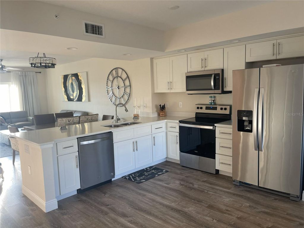 Photo of 960 Starkey Road #8402, Largo, FL 33771 (MLS # TB8458220)