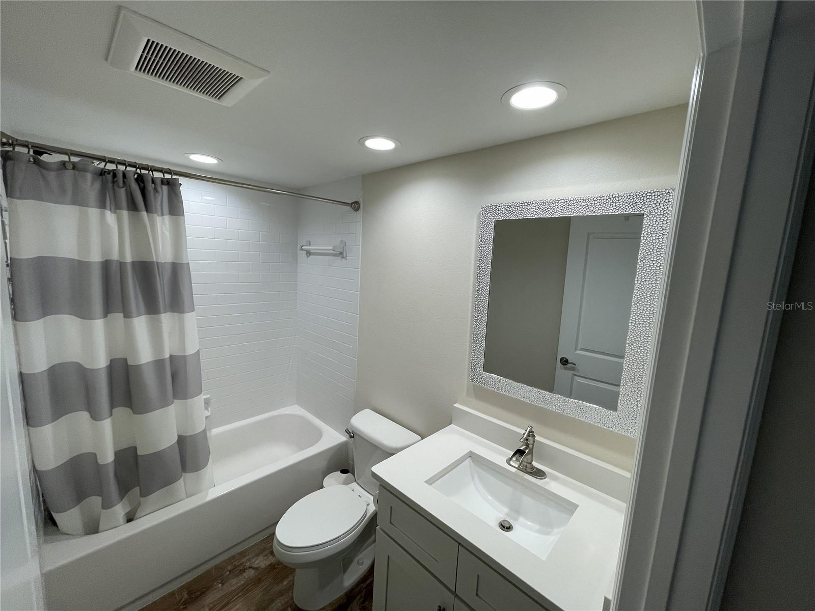 GOLF LAKE CONDO 8 AT EAST BAY - Residential Lease