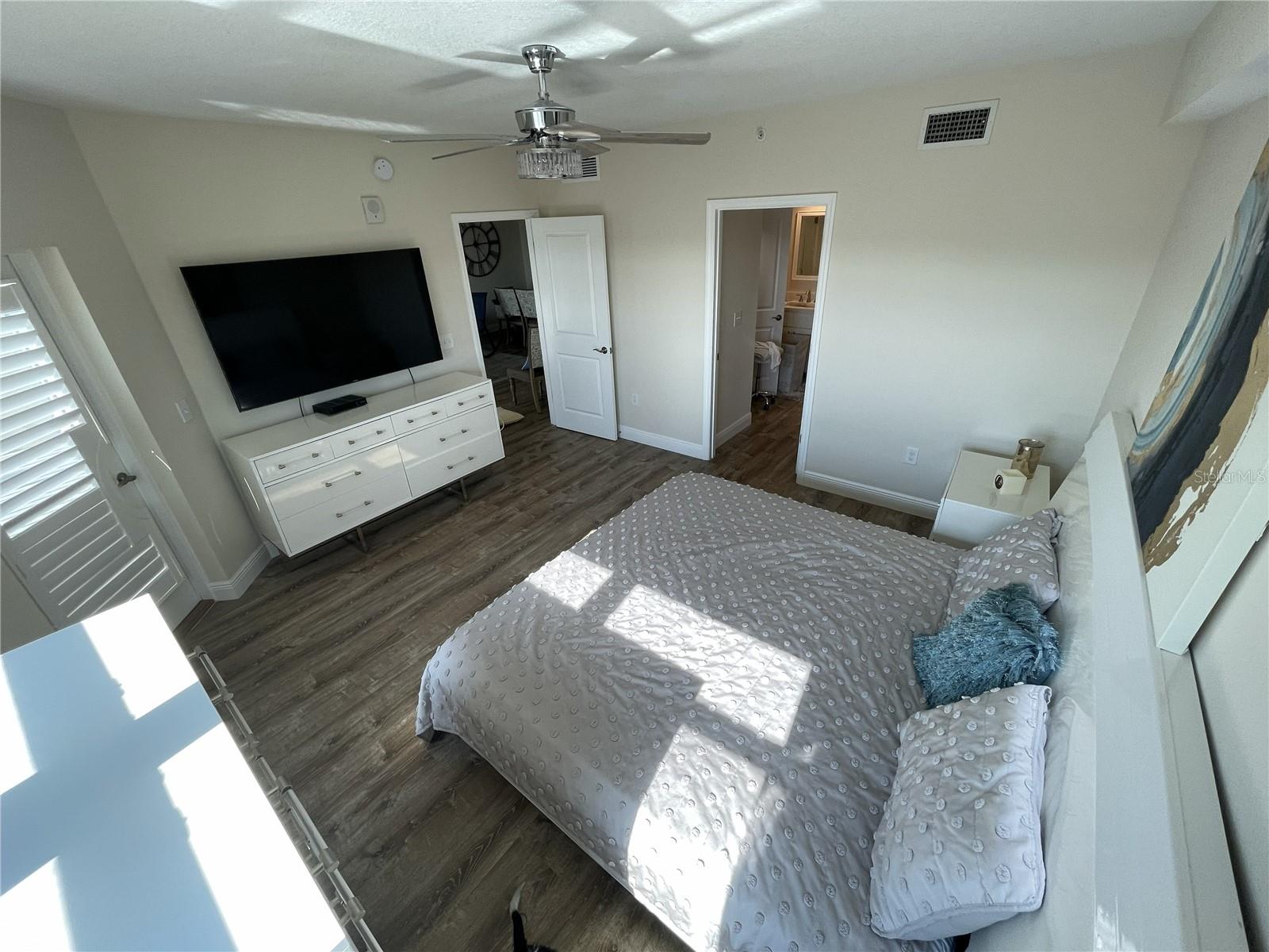 GOLF LAKE CONDO 8 AT EAST BAY - Residential Lease