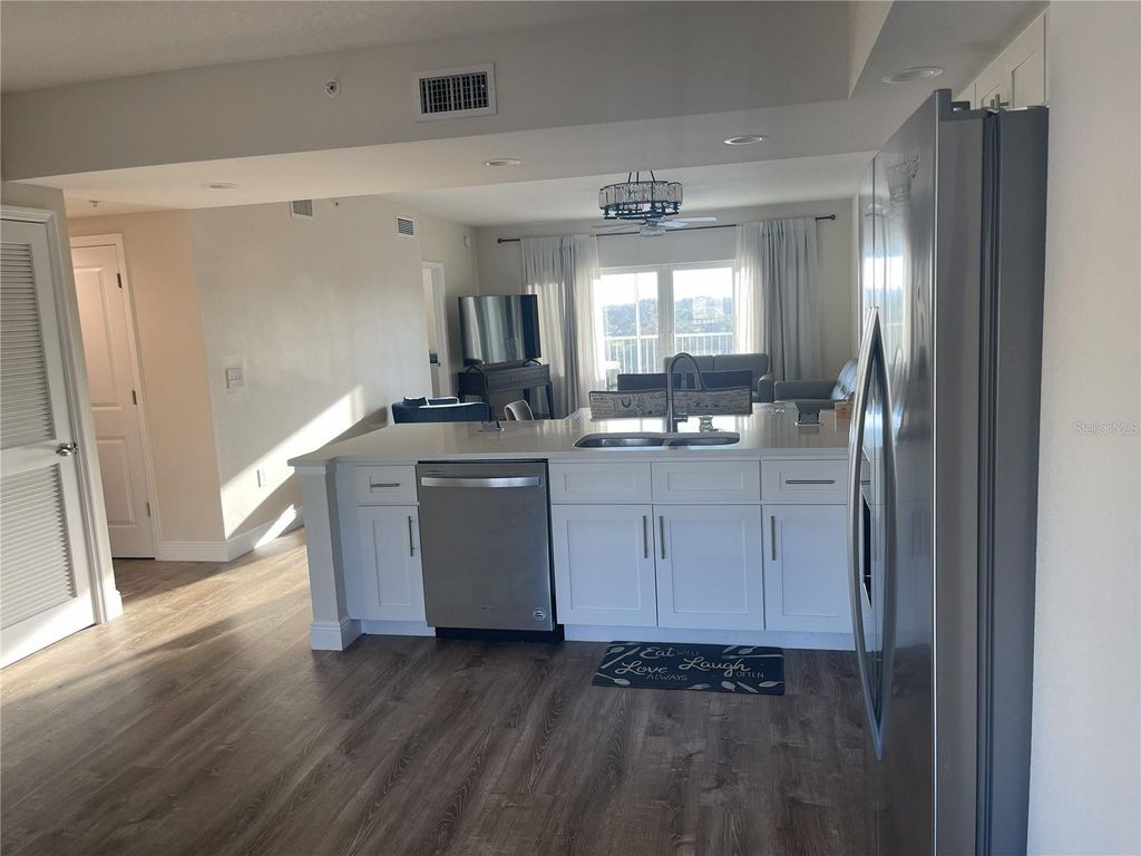 Photo of 960 Starkey Road #8402, Largo, FL 33771 (MLS # TB8458220)