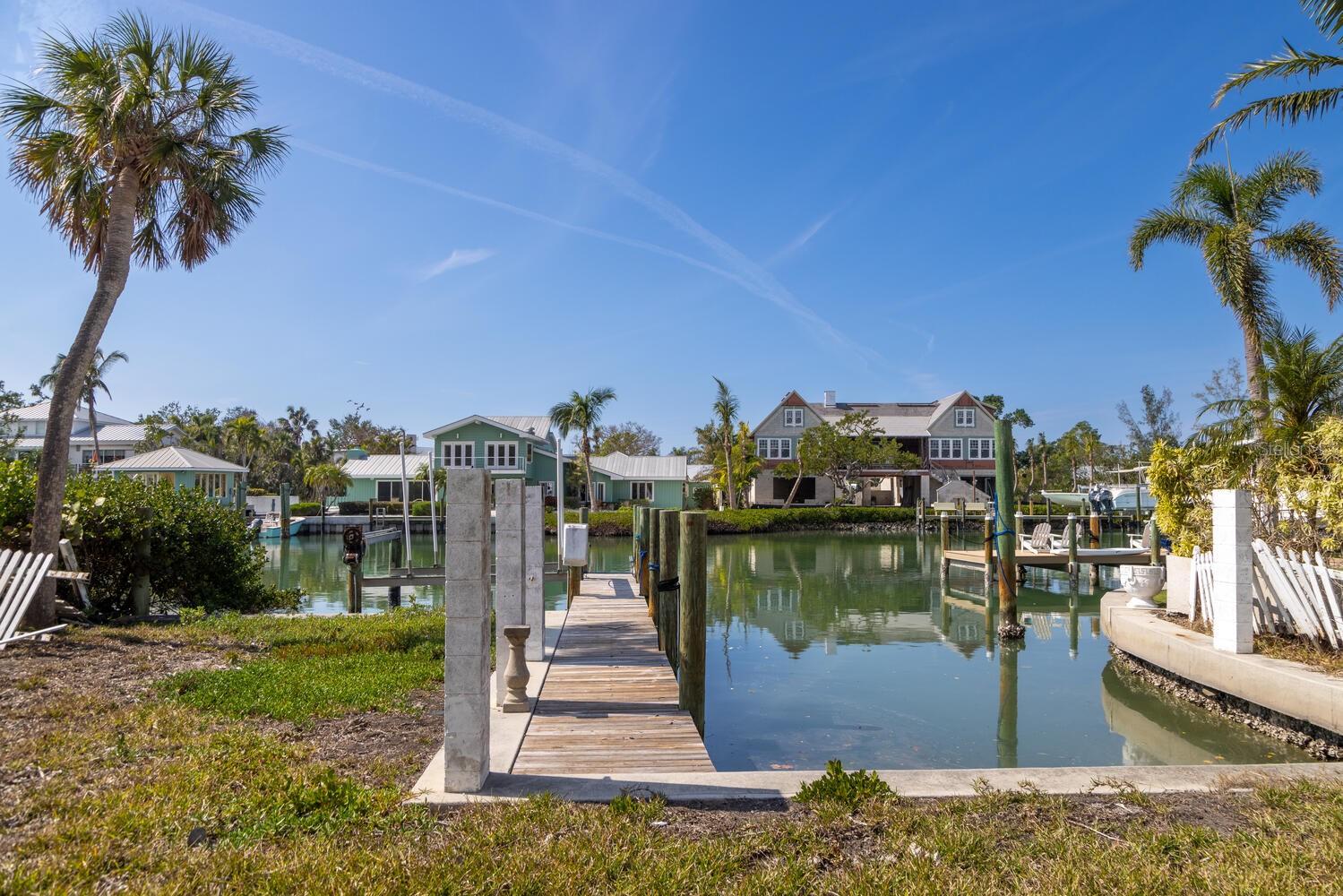 BAY ISLAND REP 01 - Land