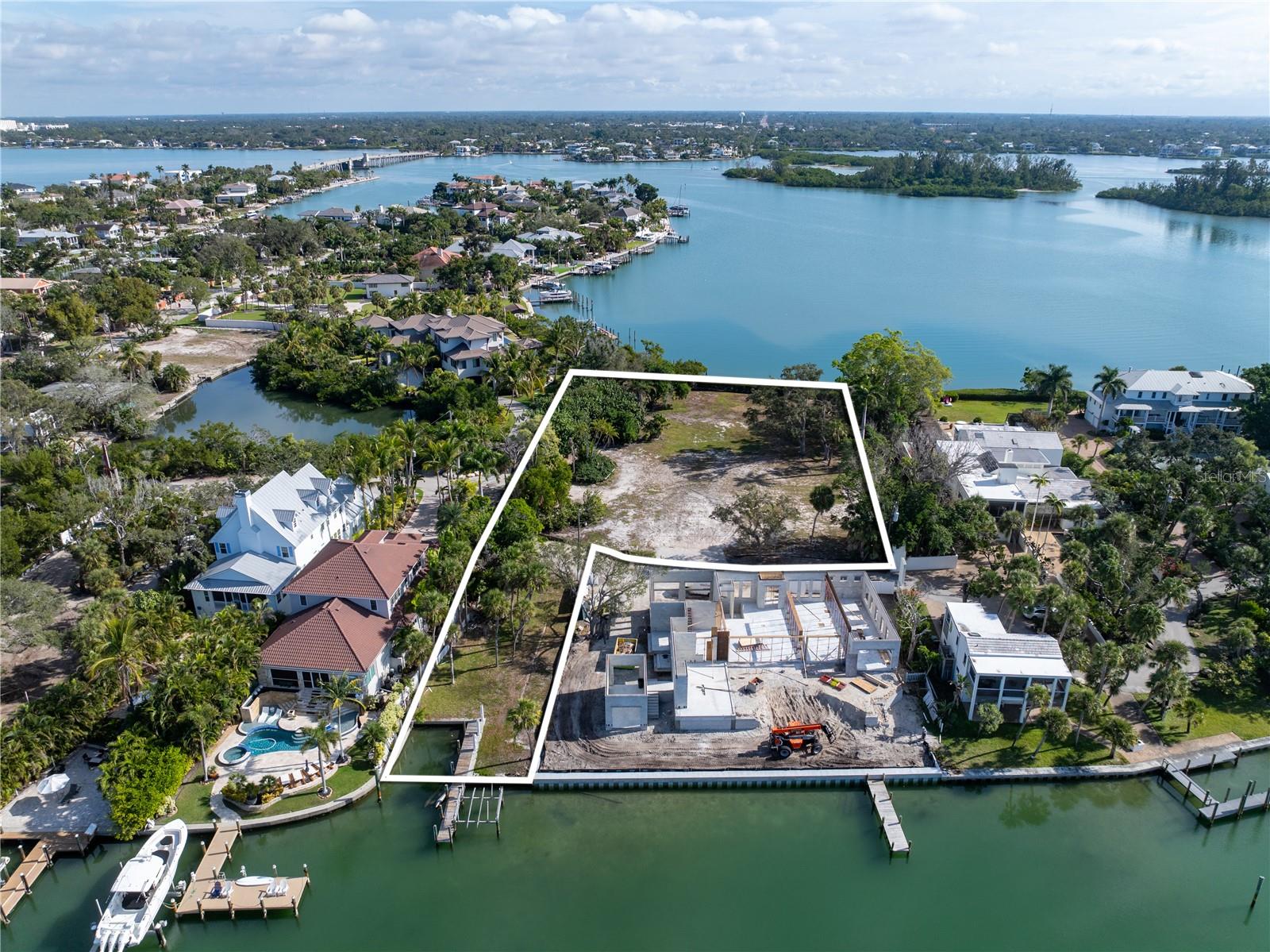 BAY ISLAND REP 01 - Land