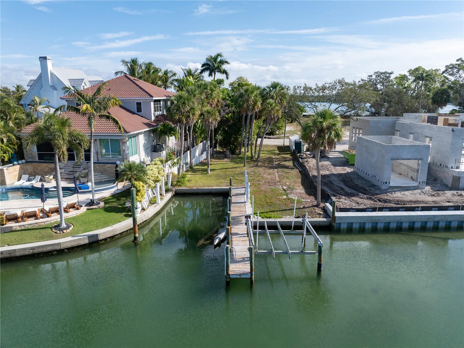 BAY ISLAND REP 01 - Land