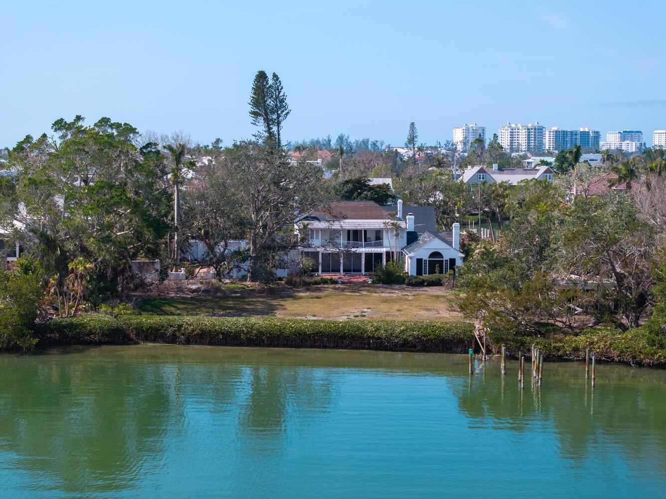 BAY ISLAND REP 01 - Land